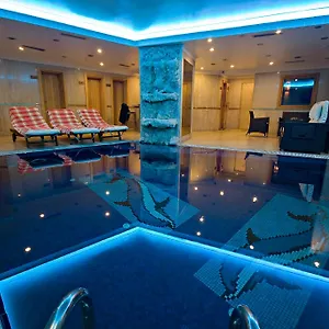 4* Отель Aspen & Old