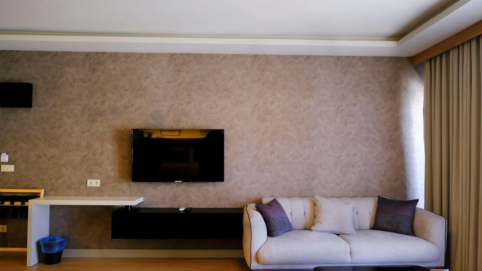 Dugi Hotel Стамбул 0*,