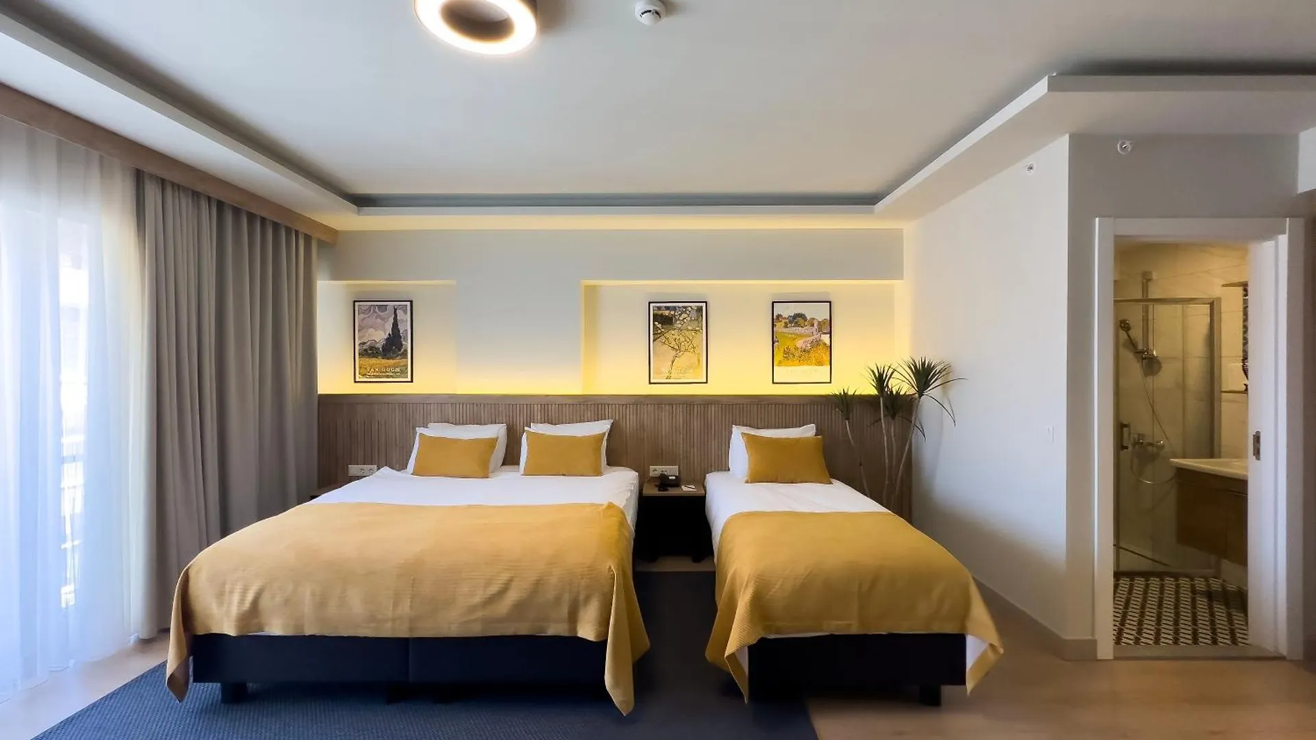Dugi Hotel Стамбул