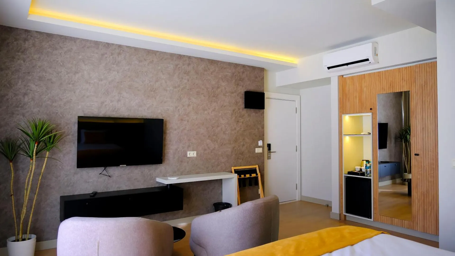 Dugi Hotel Стамбул 0*,