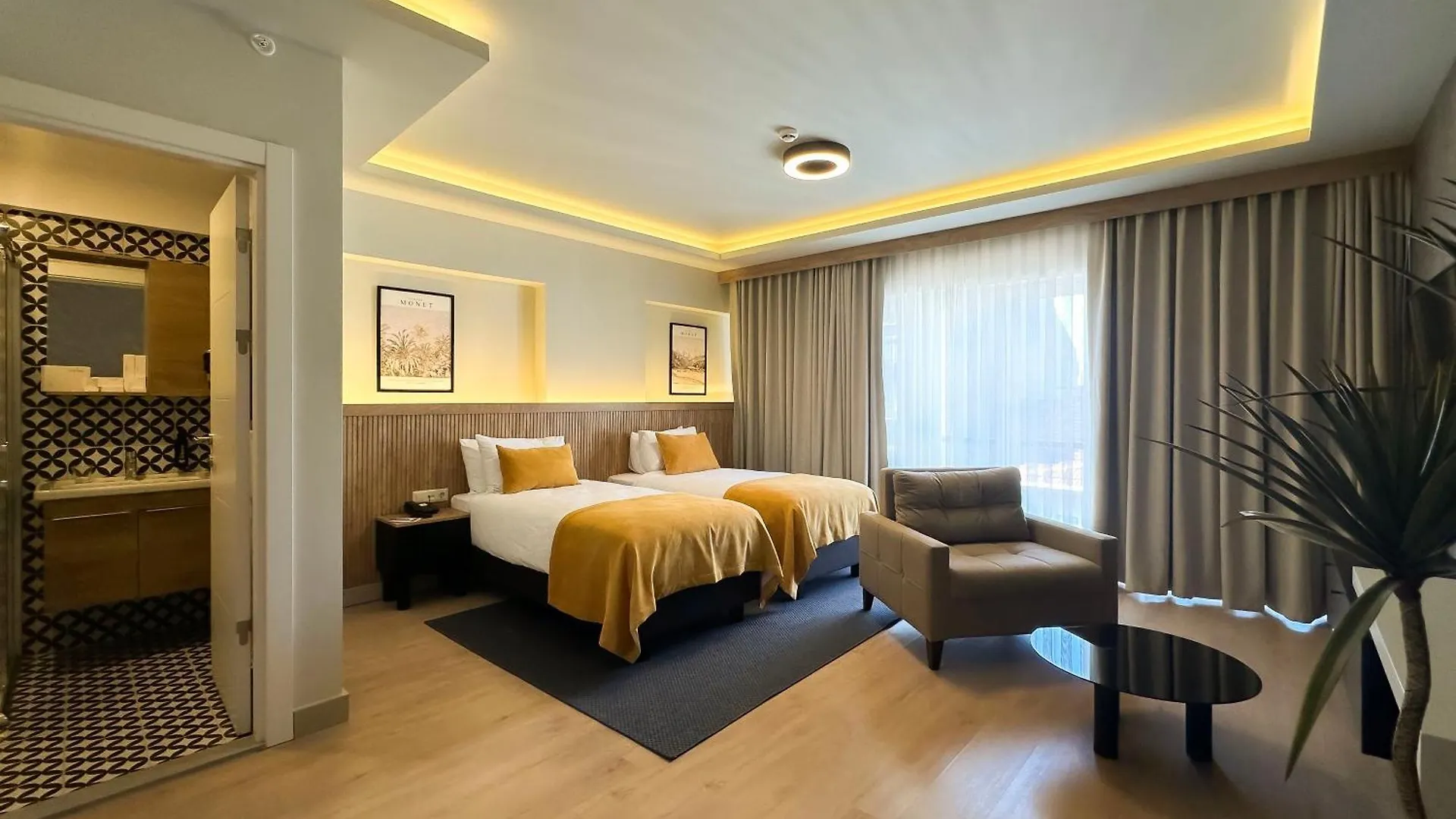 Dugi Hotel Стамбул