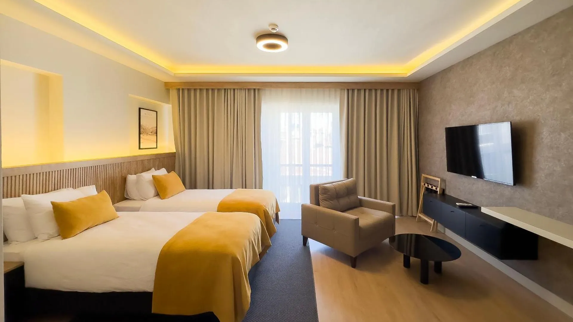 Dugi Hotel Стамбул