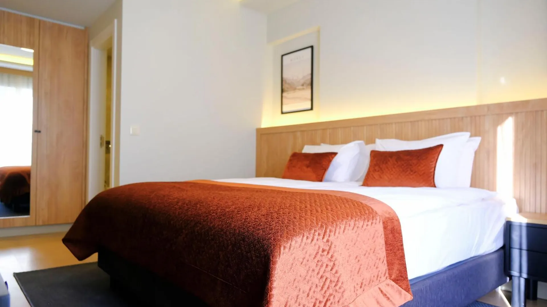 Dugi Hotel Стамбул