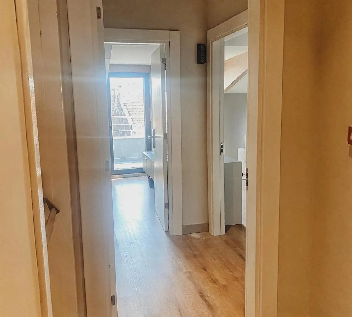 Dugi Hotel Стамбул