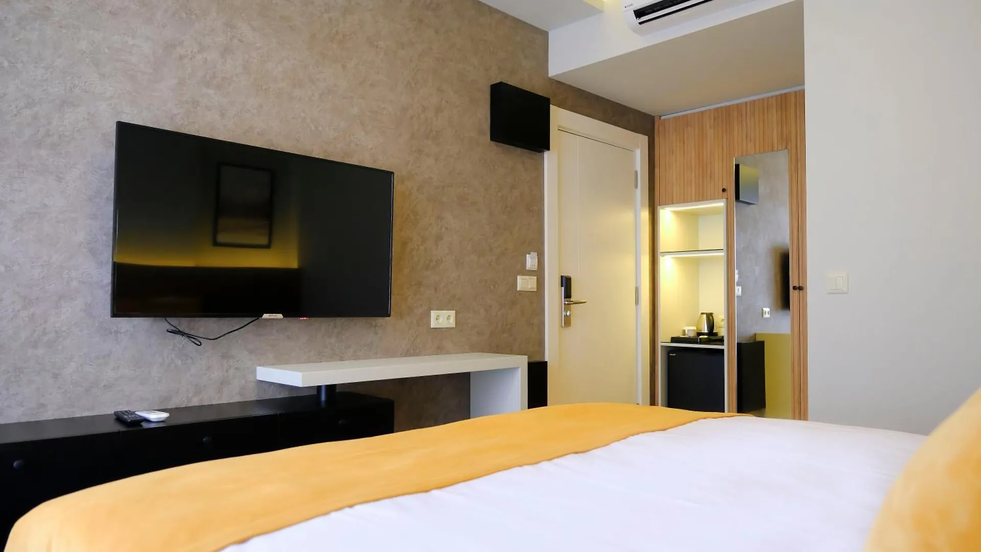 Dugi Hotel Istanbul 0*,