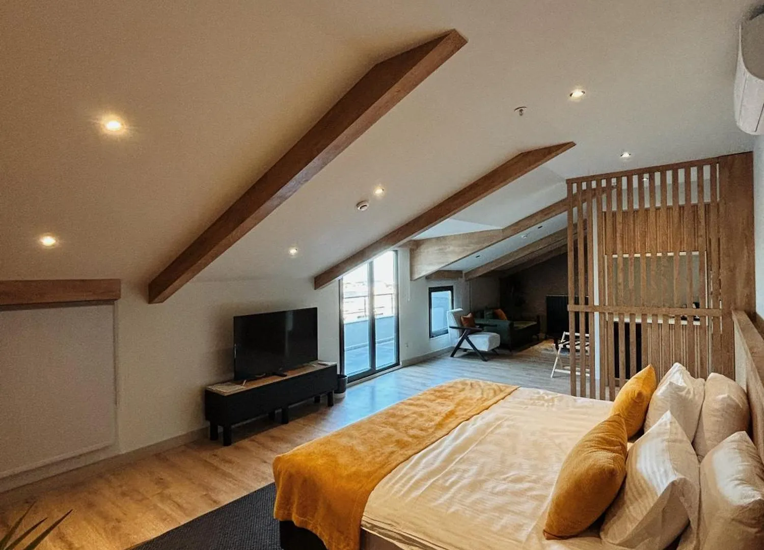 Dugi Hotel Istanbul 0*,